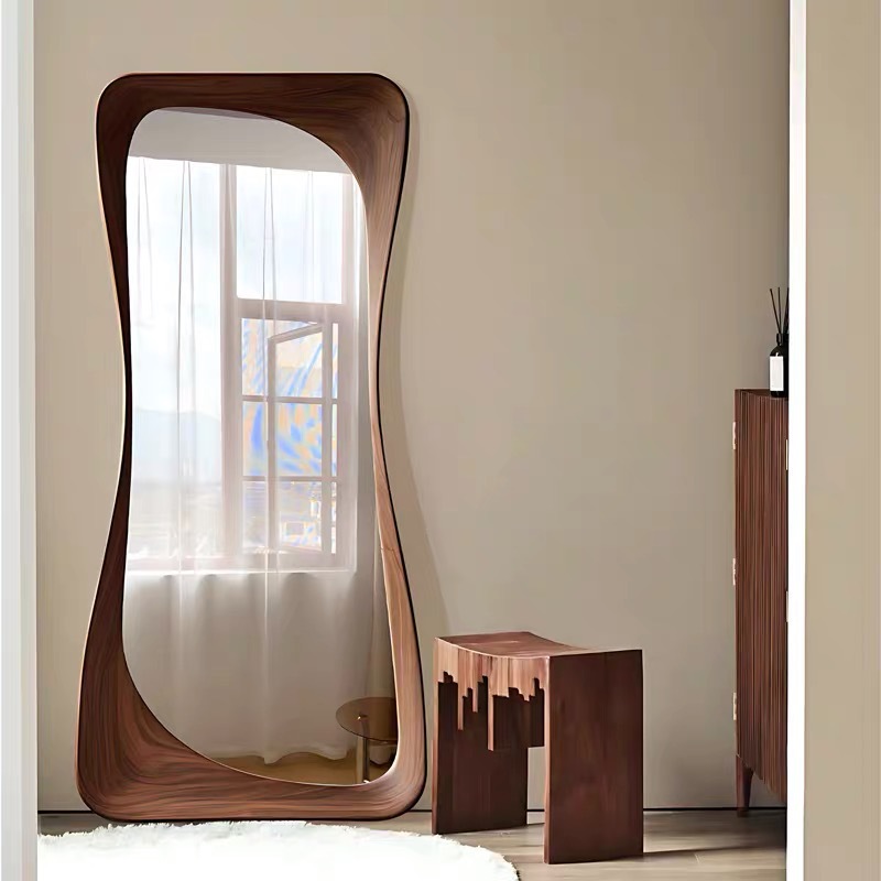 Medieval style full body floor - Furniture Hardware Store recension och pris